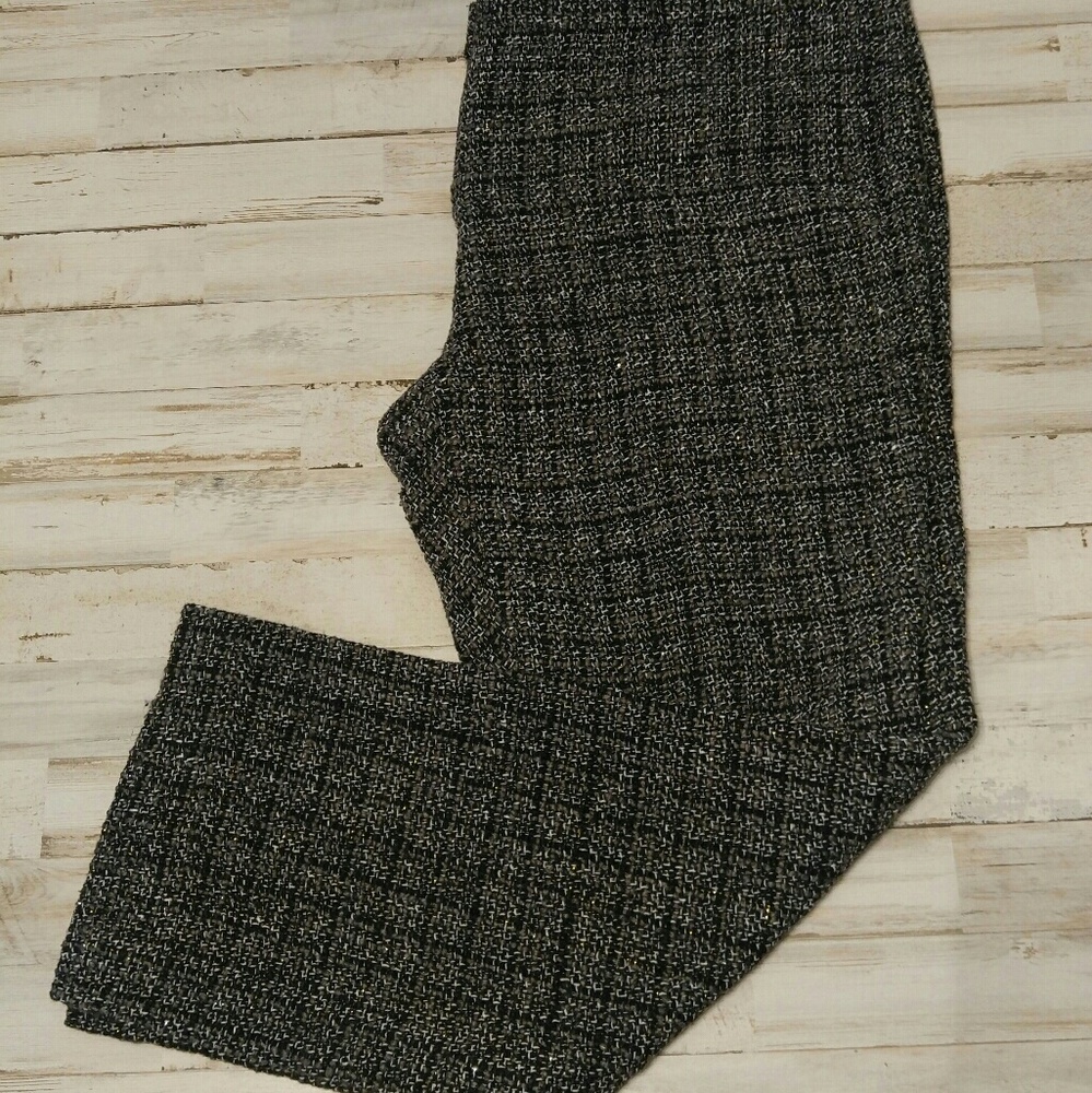 Winter Silks Women's Black Grey and Metallic Threa